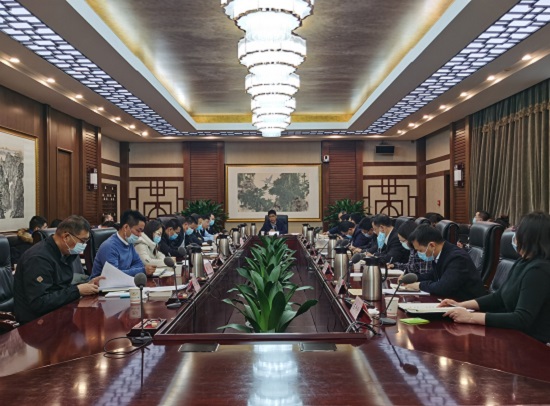 学习贯彻党的十九届五中全会精神 全力推进畜牧业(图1)